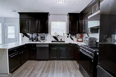 371 Callaway Lane, Conyers, GA 30012 - Photo 10