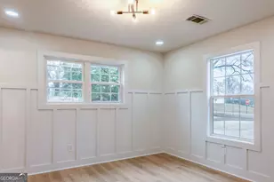 37 Coweta St, Senoia, GA 30276 - Photo 14