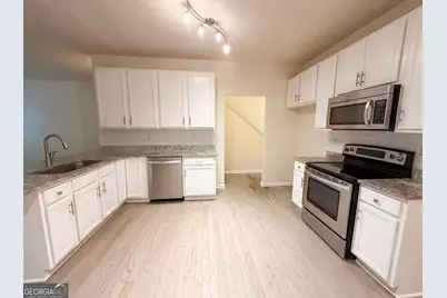 5080 Windsor Forrest Lane, College Park, GA 30349 - Photo 6