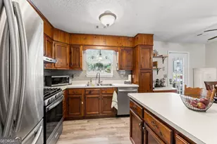 305 N Lake Dr, Perry, GA 31069 - Photo 12