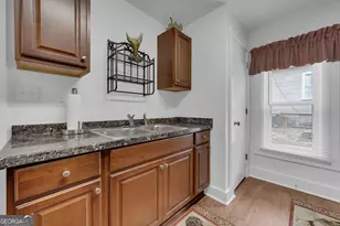 337 State St, Commerce, GA 30529 - Photo 18