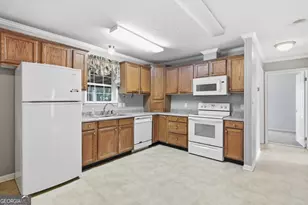 131 Harvey Rd, Brunswick, GA 31525 - Photo 8