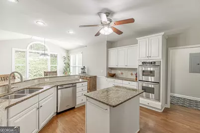 272 Lostwood Trail, Sugar Hill, GA 30518 - Photo 18