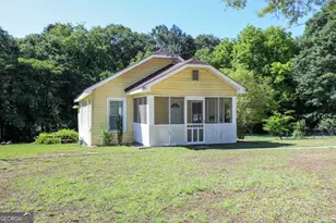 1186 E Tugalo St, Toccoa, GA 30577 - Photo 1