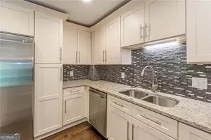 1885 D'Youville Ln, Brookhaven, GA 30341 - Photo 14