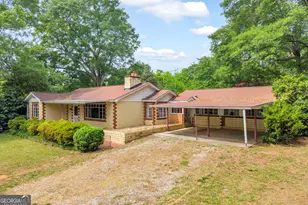 1751 Bowersville St, Royston, GA 30662 - Photo 2