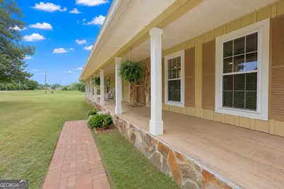 615 Fischer Road, Sharpsburg, GA 30277 - Photo 8