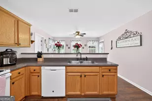 364 Plantation Dr, Jefferson, GA 30549 - Photo 18