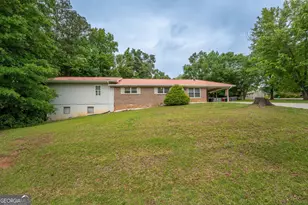 84 Lovell Cir, Toccoa, GA 30577 - Photo 2