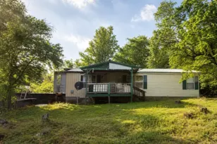 28 Horse Shoe Bend, Maysville, GA 30558 - Photo 1