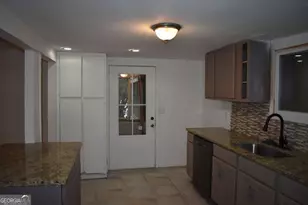 3560 McKenzie Dr, Macon, GA 31204 - Photo 12
