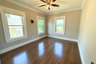 21 Buchanan St, Newnan, GA 30263 - Photo 12