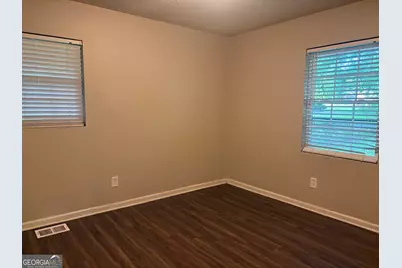 8145 Attleboro Drive, Jonesboro, GA 30238 - Photo 10