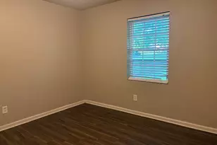 8145 Attleboro Dr, Jonesboro, GA 30238 - Photo 8