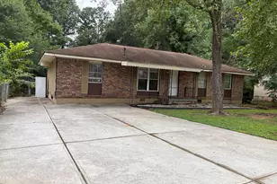 8145 Attleboro Dr, Jonesboro, GA 30238 - Photo 2