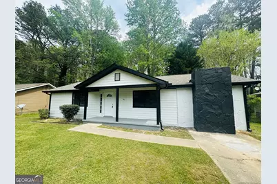 70 Darwin Drive, Jonesboro, GA 30238 - Photo 2