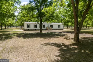 2853 Lake Lannell Rd, Odum, GA 31555 - Photo 4