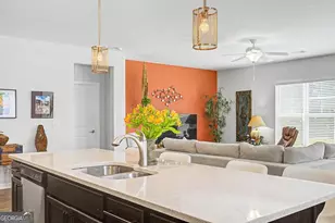 131 Crystal Lake Dr, Savannah, GA 31407 - Photo 10