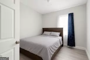 1015 W 36th St, Savannah, GA 31415 - Photo 10