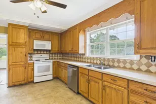 1600 McNutt Creek Rd, Bogart, GA 30622 - Photo 8