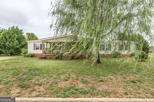 127 Shamrock Cir, Byron, GA 31008 - Photo 2
