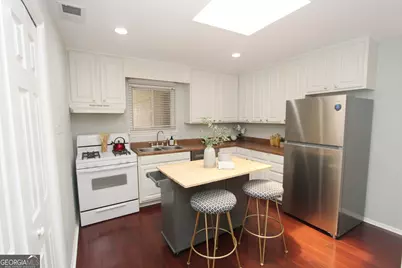 346 Carpenter Drive #75, Atlanta, GA 30328 - Photo 6