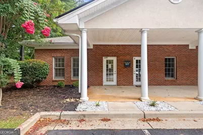 6 Jefferson Parkway #SUITE D, Newnan, GA 30263 - Photo 2