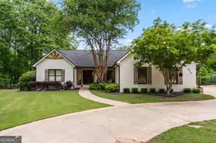 570 Martin Mill Rd, Moreland, GA 30259 - Photo 1