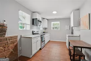 1070 Mayson Turner Rd NW, Atlanta, GA 30314 - Photo 14