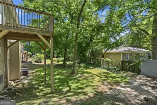 1070 Mayson Turner Rd NW, Atlanta, GA 30314 - Photo 18