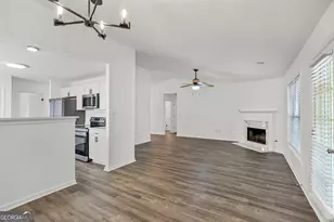 171 Lake Cove Approach, Newnan, GA 30265 - Photo 10
