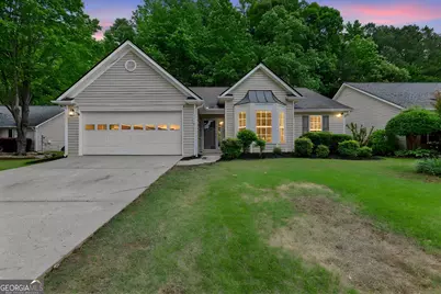 171 Lake Cove Approach, Newnan, GA 30265 - Photo 2