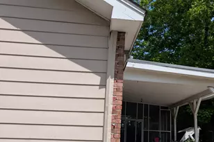 49 Parkway Dr, Toccoa, GA 30577 - Photo 2