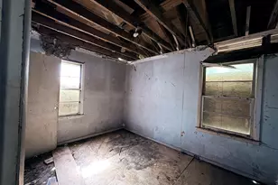 1582 Bridgeport Dr NW, Atlanta, GA 30318 - Photo 2