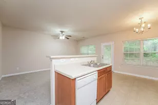 1259 Chinon Point, Lithonia, GA 30058 - Photo 6