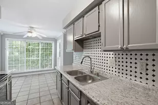 704 Glenleaf Dr, Peachtree Corners, GA 30092 - Photo 12