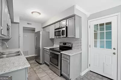 704 Glenleaf Drive, Peachtree Corners, GA 30092 - Photo 12