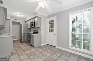 704 Glenleaf Dr, Peachtree Corners, GA 30092 - Photo 10