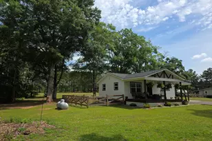 395 E Milner Rd, Zebulon, GA 30295 - Photo 20
