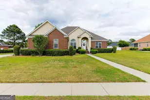 3783 Bermuda Run Dr, Valdosta, GA 31605 - Photo 2