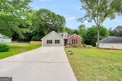 164 Lakepointe Court, Stockbridge, GA 30281 - Photo 2
