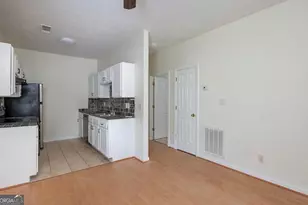738 Boston Commons, College Park, GA 30349 - Photo 4