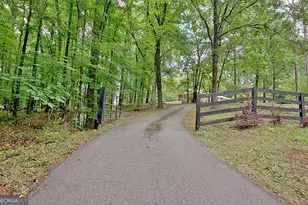 717 Tyrone Rd, Tyrone, GA 30290 - Photo 2