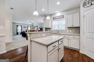 17 Telford St, Savannah, GA 31407 - Photo 12