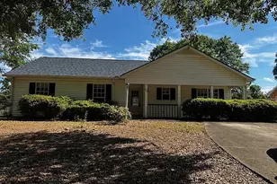 438 Brookstone Dr, Lagrange, GA 30241 - Photo 1