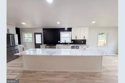 3807 Greenhill Drive, Chamblee, GA 30341 - Photo 10