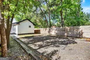 920 W 51st St, Savannah, GA 31405 - Photo 36