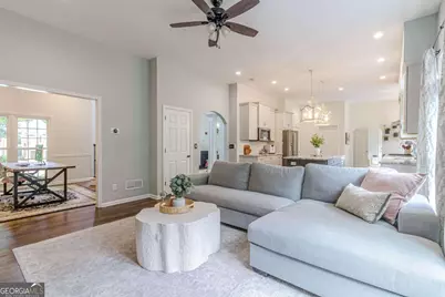 7640 Brookstead Crossing, Johns Creek, GA 30097 - Photo 10
