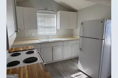 237 Turner Street #APT E, Royston, GA 30662 - Photo 4