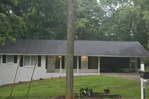 2826 Manor Ct, Snellville, GA 30078 - Photo 4